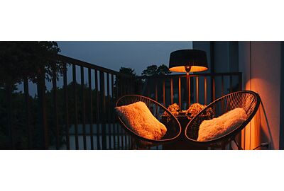 Przedłuż sezon na tarasie – jak ogrzać przestrzeń i cieszyć się ogrodem przez cały rok?