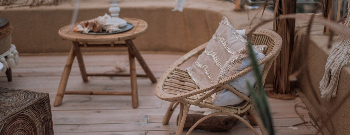 Taras w stylu boho: praktyczne inspiracje na każdą kieszeń