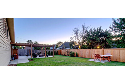 Ogród pyta, Focus odpowiada #3: Jak zagospodarować przestrzeń przy płocie? Praktyczny przewodnik z inspiracjami