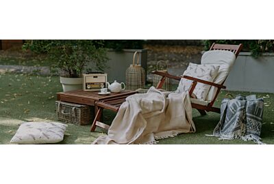 Wybieramy drewniany leżak ogrodowy 