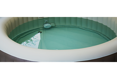 Jak czyścić jacuzzi ogrodowe?
