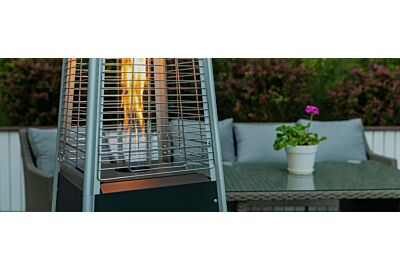 Ogrzewacz ogrodowy czy biokominek? Który z nich lepiej ogrzeje taras?