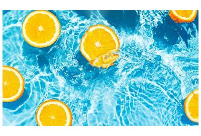 Jak witamina C wpływa na jakość wody w basenie?