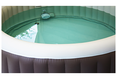 Jak czyścić jacuzzi ogrodowe?