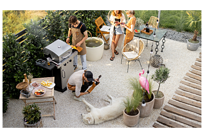 Mały ogród, dużo gości. Jakie meble wybrać?