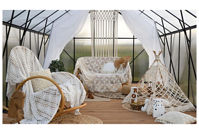 Ogród zimowy: jak zaaranżować szklarnię w ogrodzie?