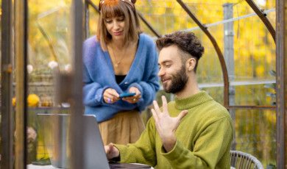 Ogrodowe trendy – czego nie może zabraknąć w ogrodzie w 2025 roku