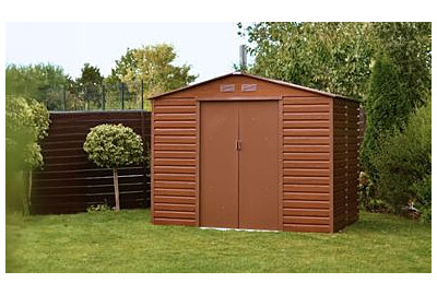 Domki narzędziowe w małych ogrodach – jak dobrze wykorzystać przestrzeń?