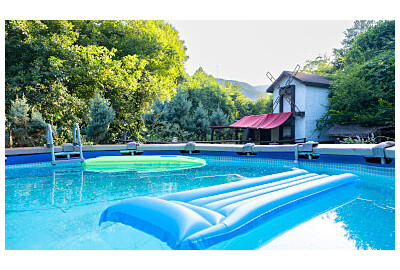 Baseny ogrodowe - kompletny przewodnik wyboru, montażu i pielęgnacji