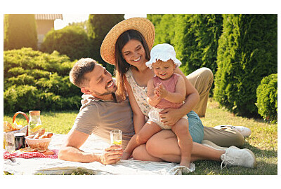 Pomysły na rodzinny relaks w ogrodzie przed końcem wakacji