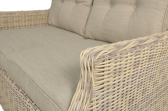 Sofa ogrodowa TRIVENTO 2 Beige z technorattanu z beżowymi poduszkami i pikowanym oparciem