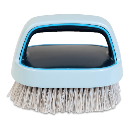 Ręczna szczotka do szorowania z ergonomicznym uchwytem i twardym włosiem w kolorze białym, idealna do czyszczenia podłóg i fug.