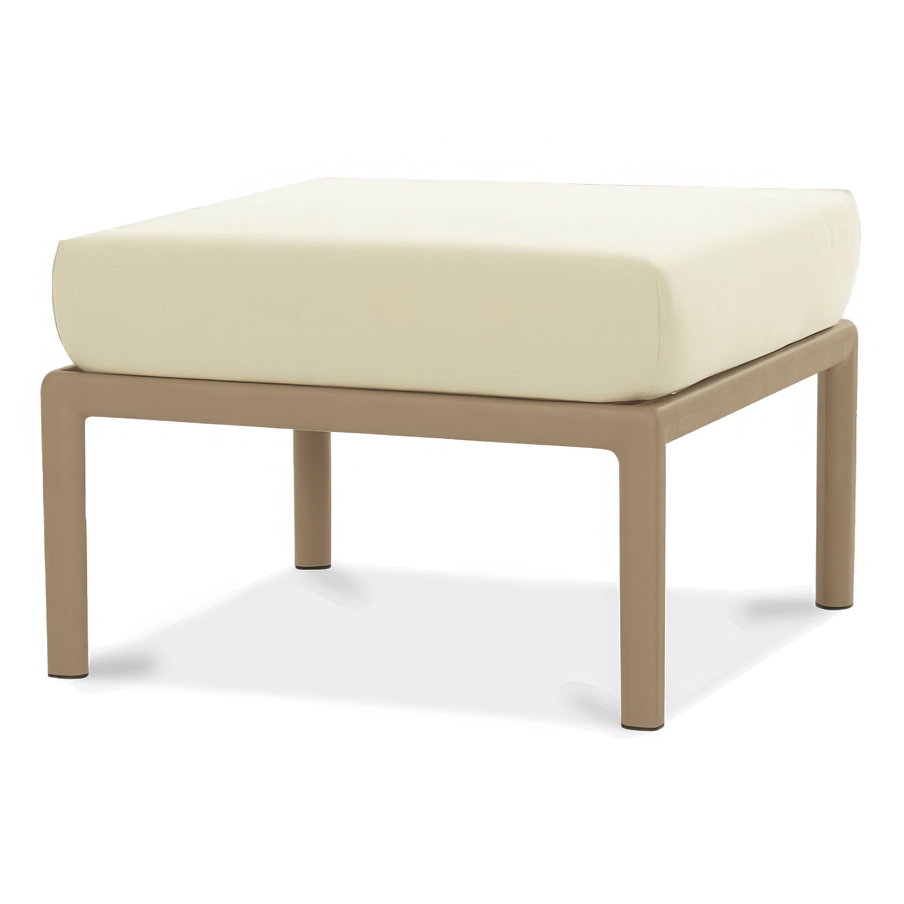 Kwadratowa pufa ogrodowa z beżową poduszką na siedzisku i brązową ramą aluminiową