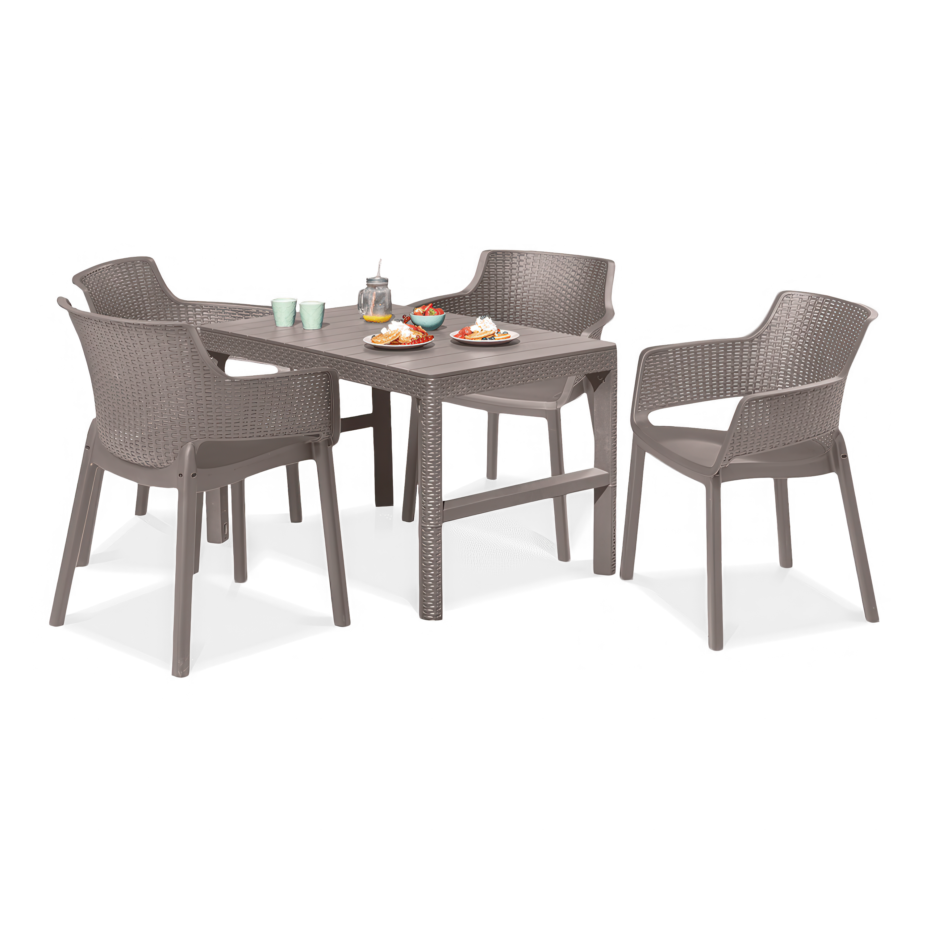 Zestaw mebli ogrodowych: prostokątny stół i cztery krzesła w kolorze brązowym z efektem rattanowej plecionki, nakryty do posiłku.