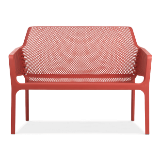 czerwona ławka balkonowa