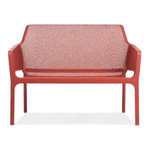 czerwona ławka balkonowa