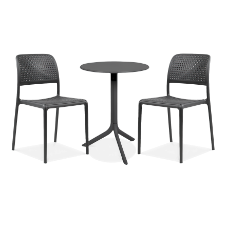 czarny zestaw balkonowy z dwoma krzesłami i stolikiem