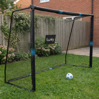 Bramka piłkarska ogrodowa dla dzieci z siatką stabilna konstrukcja treningowa na trawie