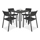 zestaw kawowy na balkon z czterema krzesłami i stolikiem