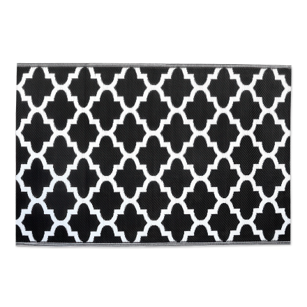 czarno biały dywan tarasowy