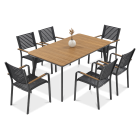 Aranżacja grafitowego zestawu tacoma w ogrodzie