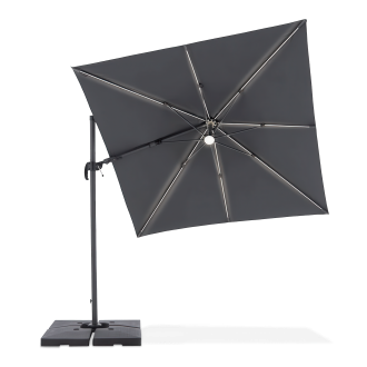 czarny parasol na taras z czarną podstawą i wysięgnikiem