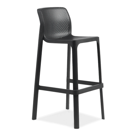 czarny hoker ogrodowy