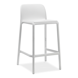 biały hoker ogrodowy