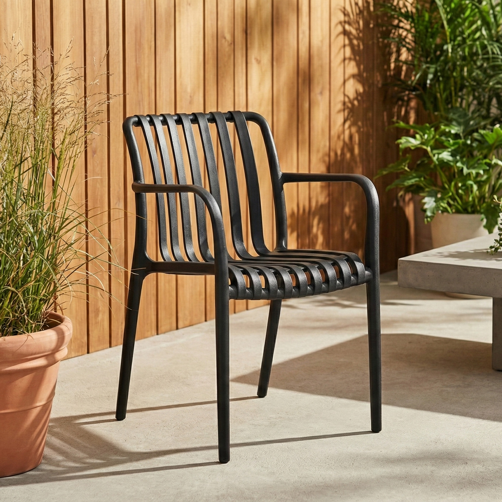 krzesło ogrodowe rona black aranżacja ogród