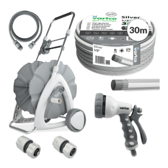 zestaw do nawadniania trawnika z różnymi końcówkami do podlewania