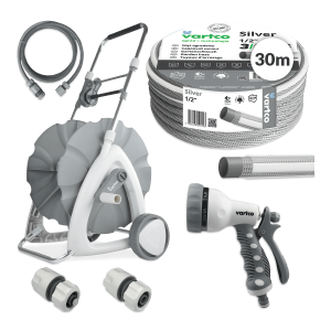 zestaw do nawadniania trawnika z różnymi końcówkami do podlewania