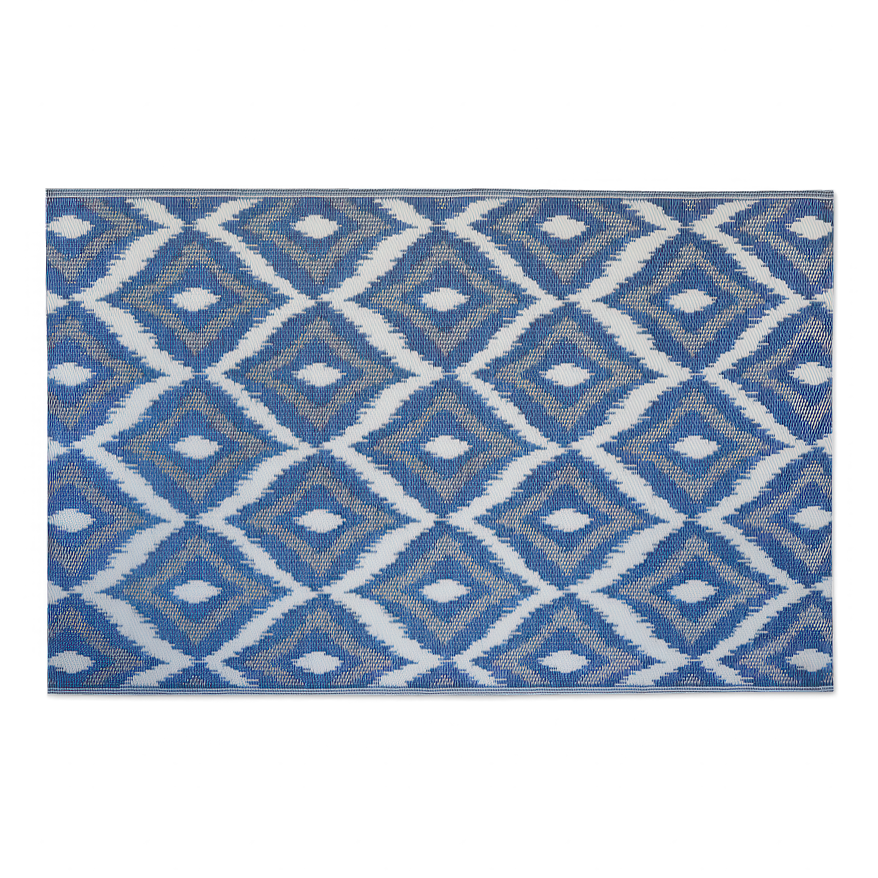 niebieski dywan ogrodowy