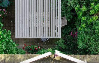 Pergola tarasowa w ogrodzie 3x3 Premium White Gutroof