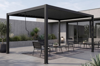 Pergola ogrodowa 4x4 PRIMARY Anthracite Gutroof w nowoczesnej aranżacji z meblami ogrodowymi i roślinnością
