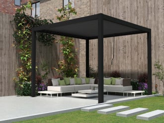 Antracytowa pergola tarasowa 3x3 PRIMARY Gutroof z narożnym zestawem wypoczynkowym w nowoczesnym ogrodzie