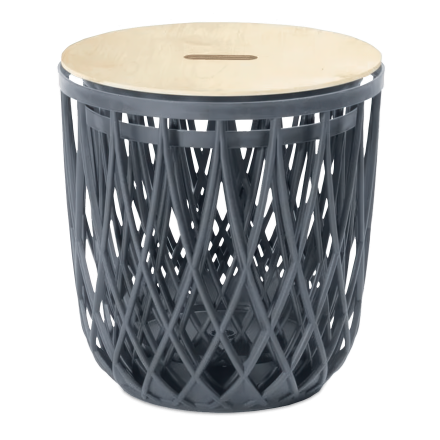 zestaw stolików kawowych w kształcie koszy z drewnianymi blatami