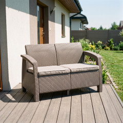 Sofa ogrodowa CORFU LOVE SEAT Cappuccino — aranżacja