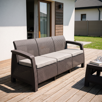 Sofa ogrodowa CORFU LOVE SEAT MAX Brown — aranżacja