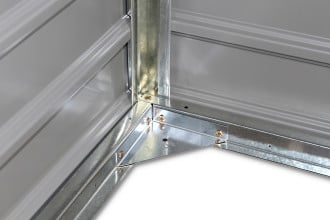 Metalowe wzmocnienia konstrukcji w domku na narzędzia MONTREAL 277x323cm