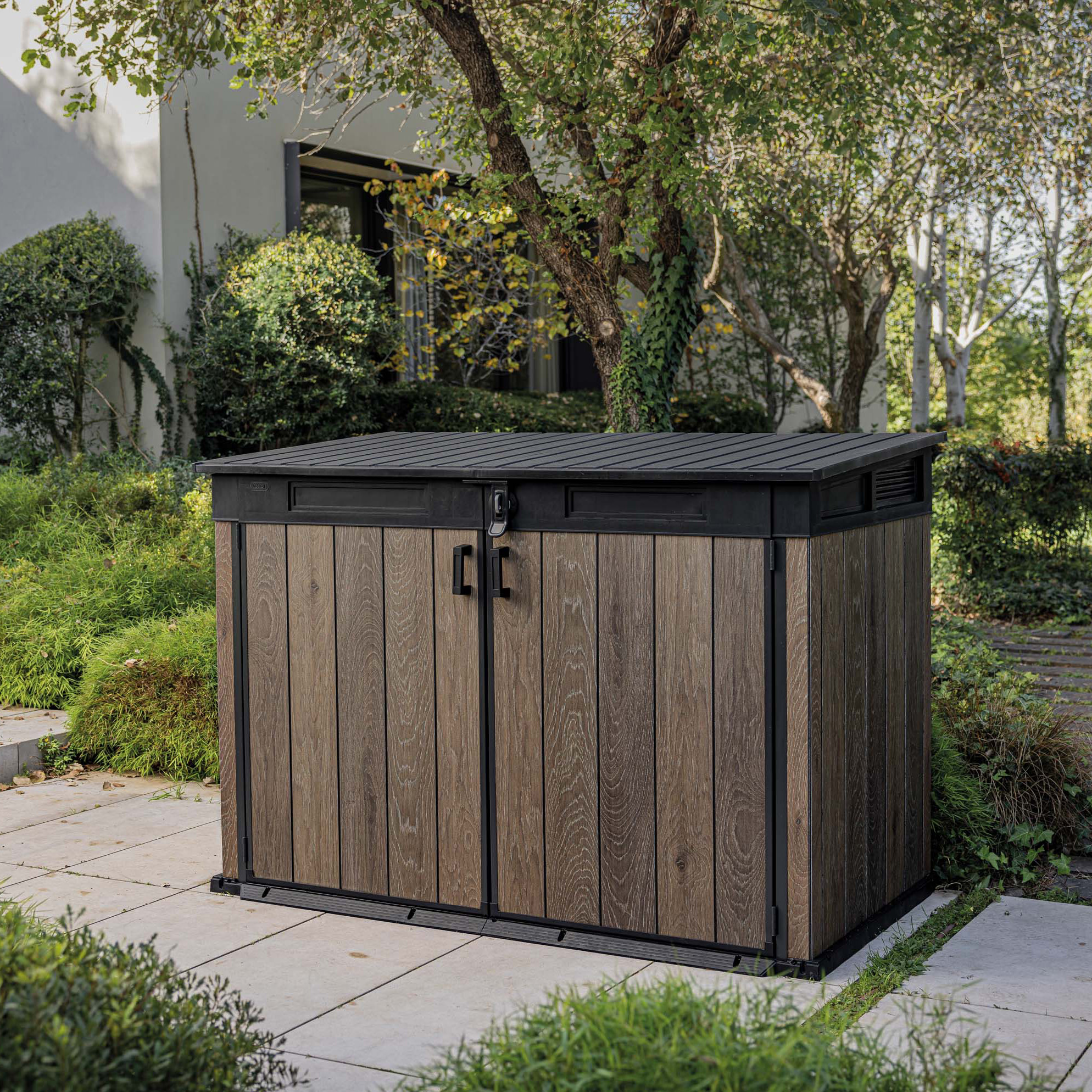 schowek-ogrodowy-store-it-out-darwin-1100l-brazowy-keter