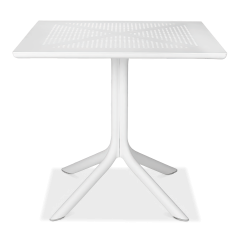 biały stolik ogrodowy na jednej nóżce