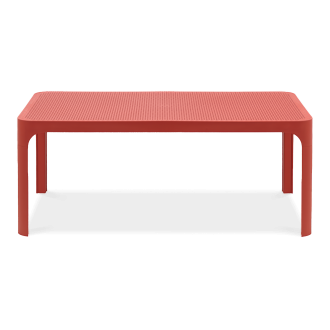 czerwony stolik tarasowy