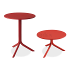 czerwone dwa stoliki w różnych rozmiarach