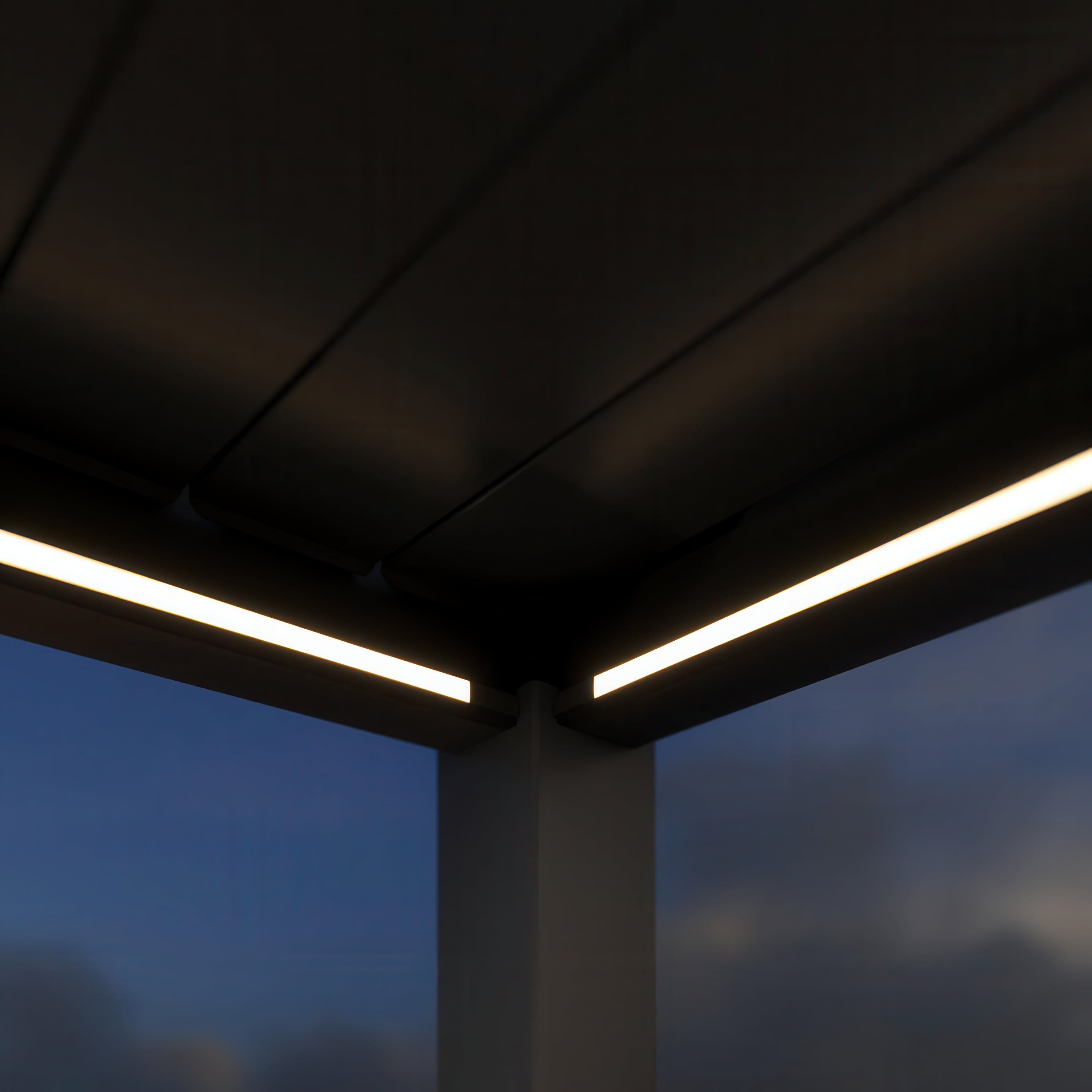 Detail LED osvětlen&iacute; v noci