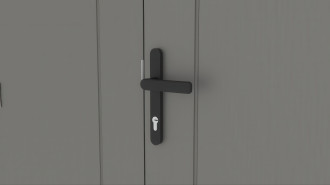 Zbliżenie na klamkę i zamek w domku narzędziowym