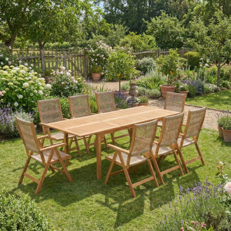 Zestaw ogrodowy AKADIA 210/8 ROPE w naturalnej aranżacji ogrodowej