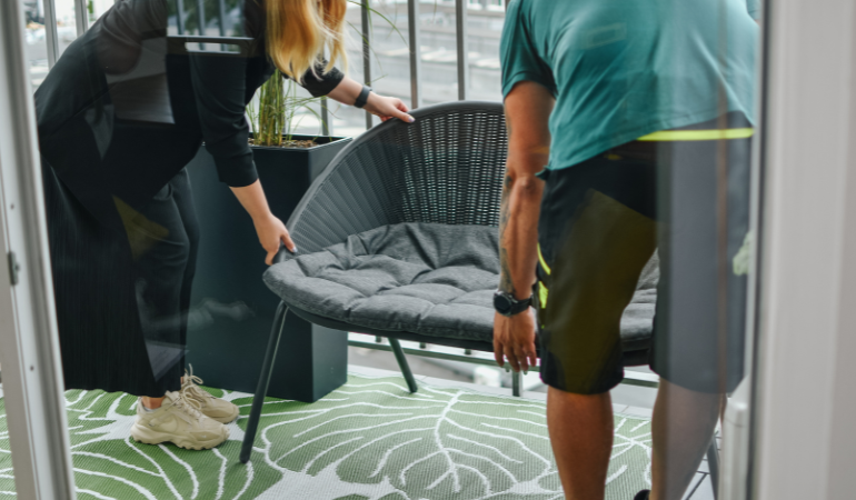 para wnosząca meble balkonowe na balkon 