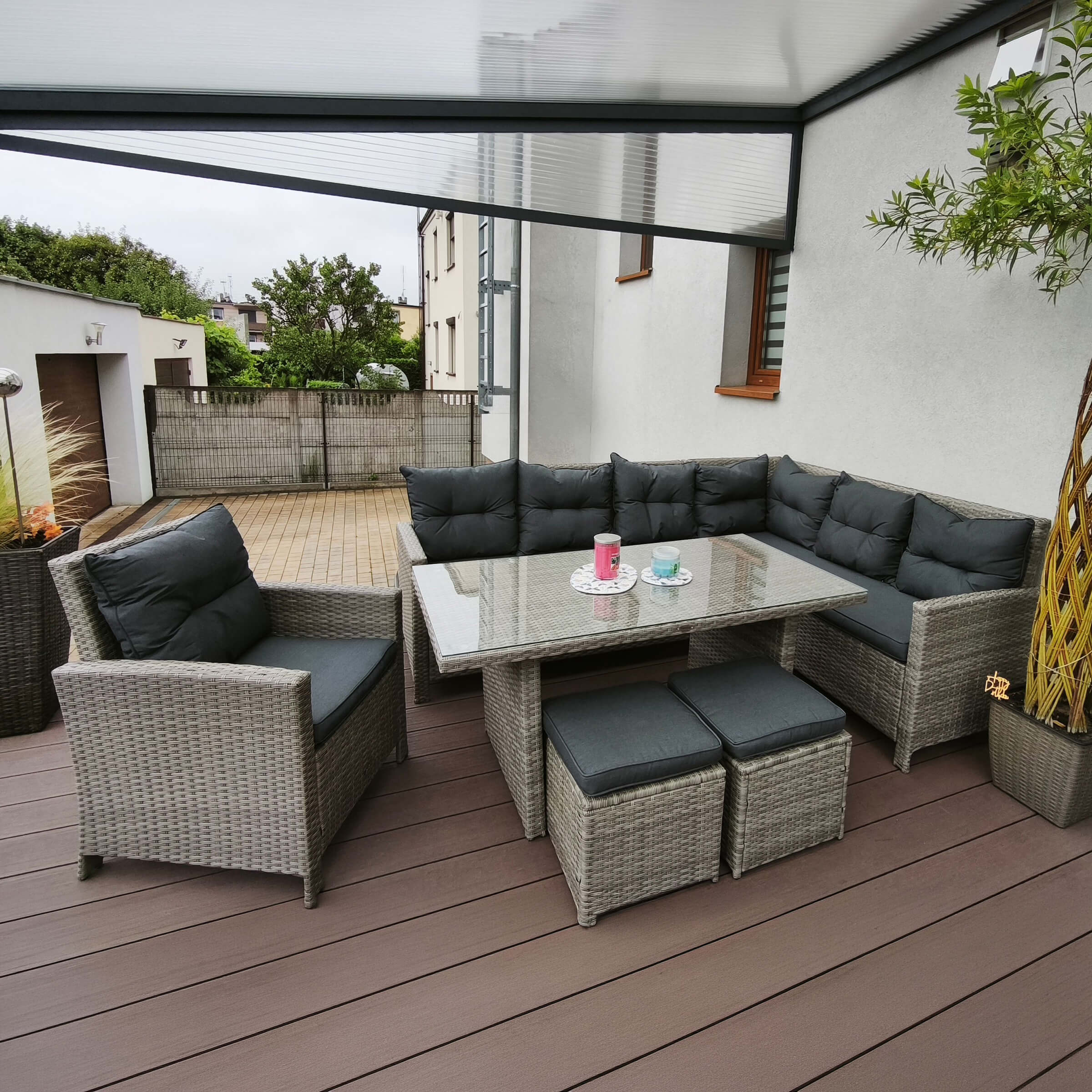 Aranżacja klienta z produktem Narożnik z technorattanu IBIZA + FOTEL Grey