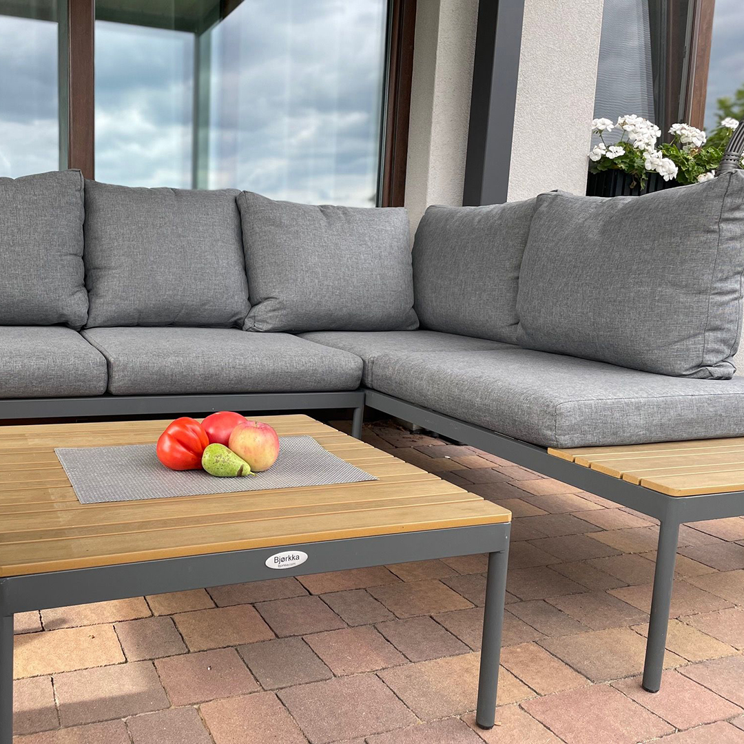 Aranżacja klienta z produktem Narożnik tarasowy FREEMONT Dark Grey - Bj&oslash;rkka