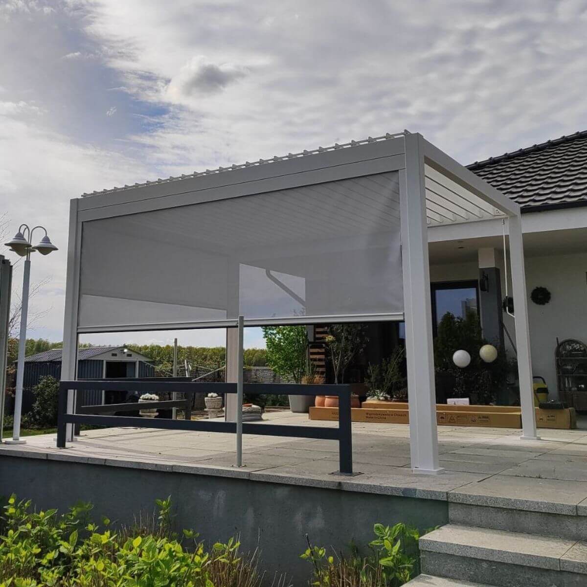 Pergola tarasowa ogrodowa 3x4 Premium White - Gutroof zdjęcie realizacji 1